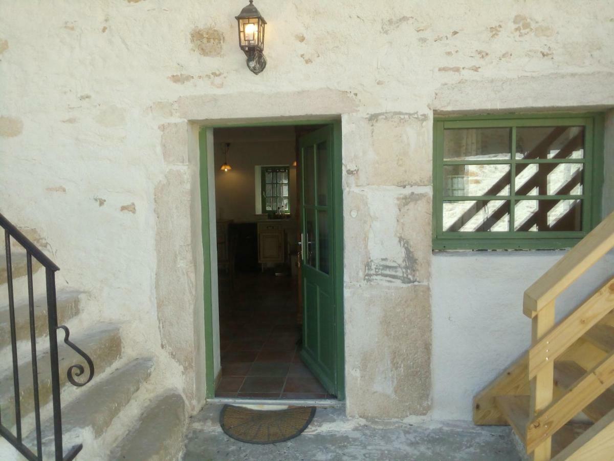 L'Hermitage Yenne Bagian luar foto